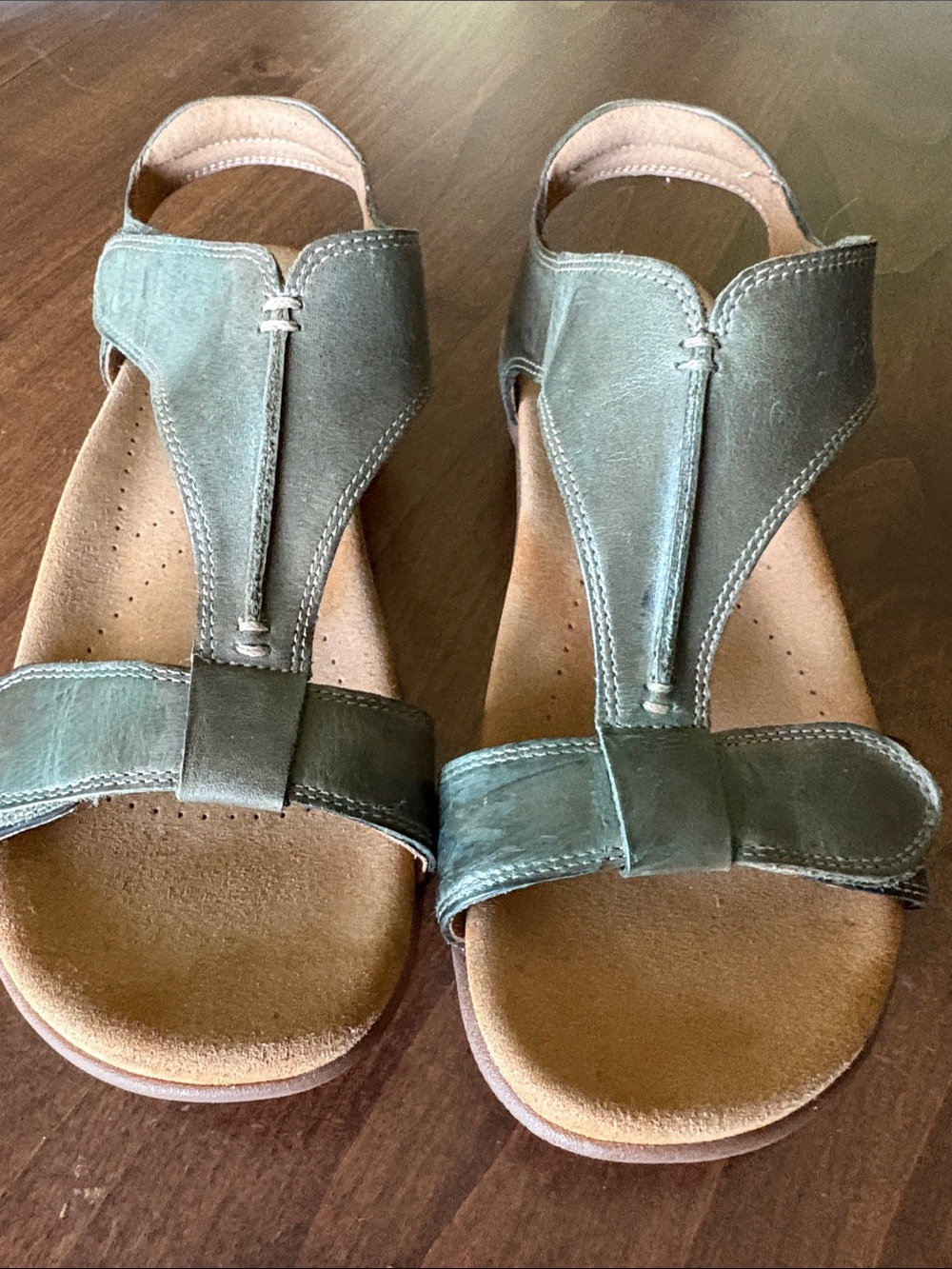 Taos Footwear Olive Green Leather T-Strap Sandals